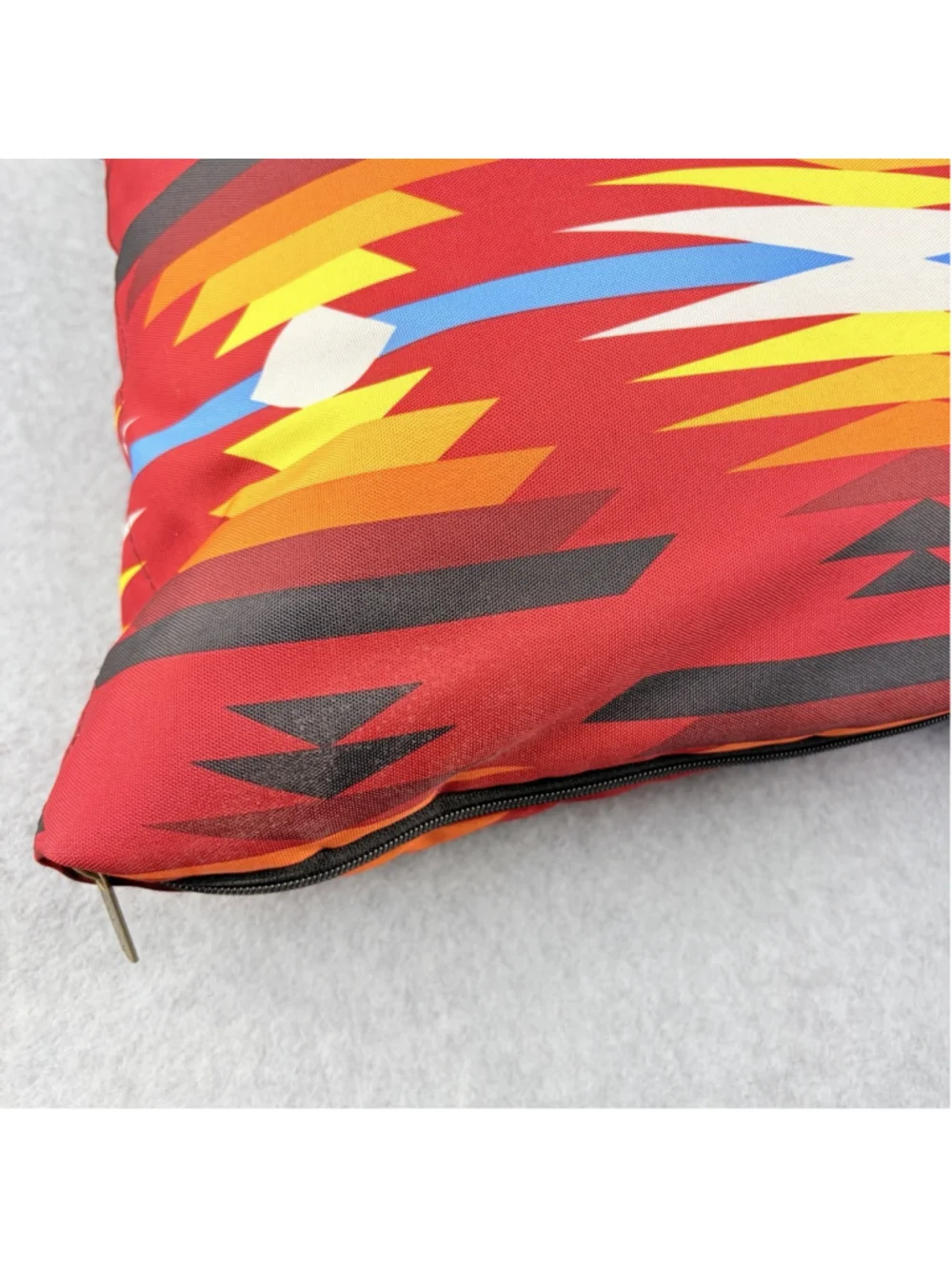 Pendleton picnic / outdoor packable blanket - red Aztec pattern